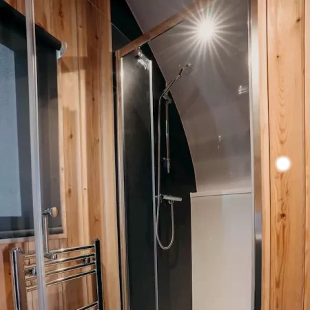 Mega Pod Camping pod equipped with a shower en suite